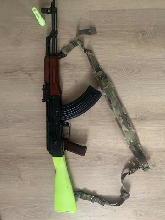 AKM GBB Tokyo Marui/Sig Sauer M17/Colete/Cinto tactico