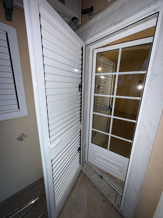 Janelas e portadas aluminio Branco