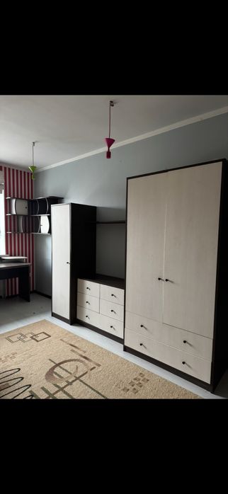 Продам комплект меблів у дитячу кімнату