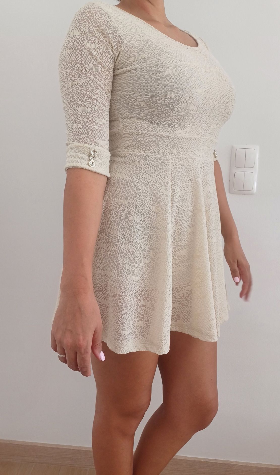 Vestido creme - tamanho M