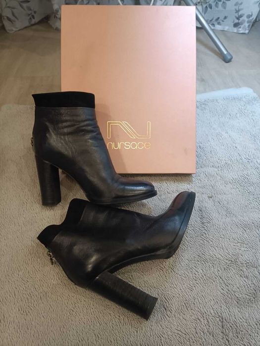 Ботильйони шкіряні