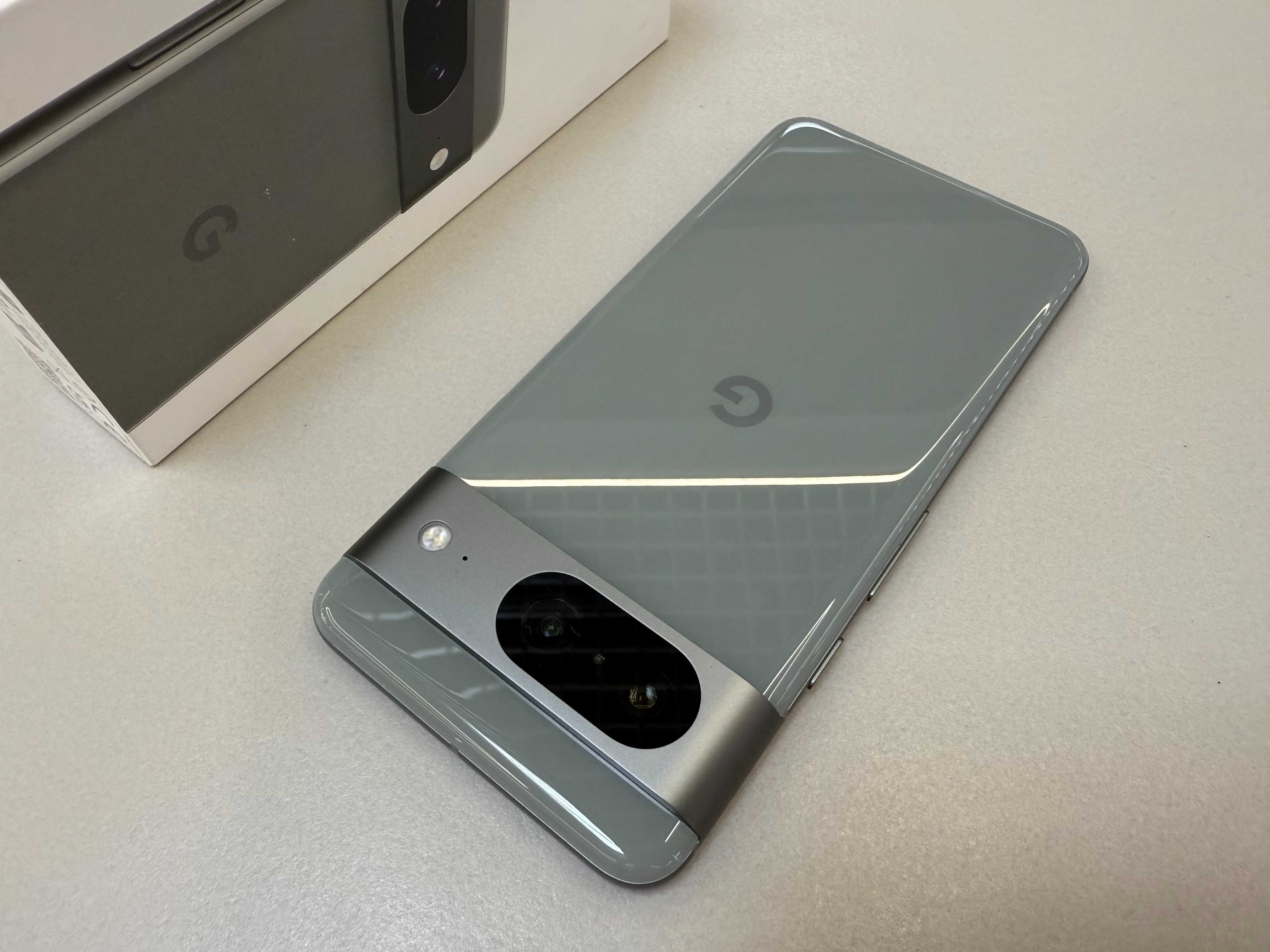 Google Pixel 8 128GB Zielonoszary Teletorium Auchan Wałbrzych