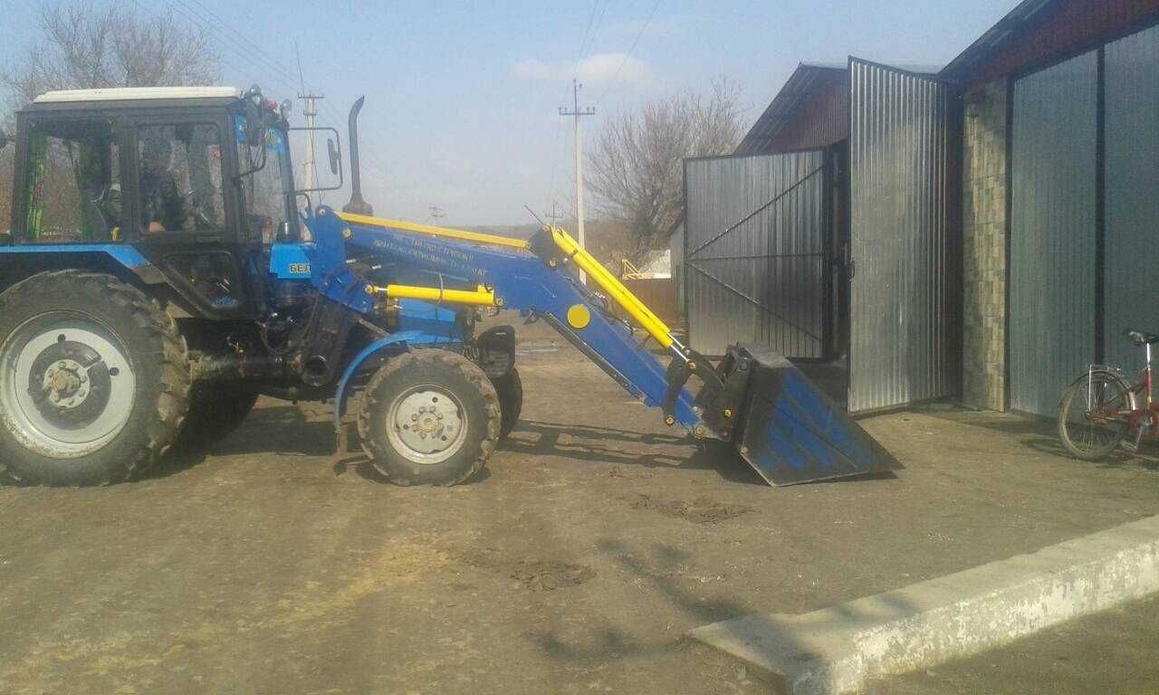 Фронтальний навантажувач кун до мтз