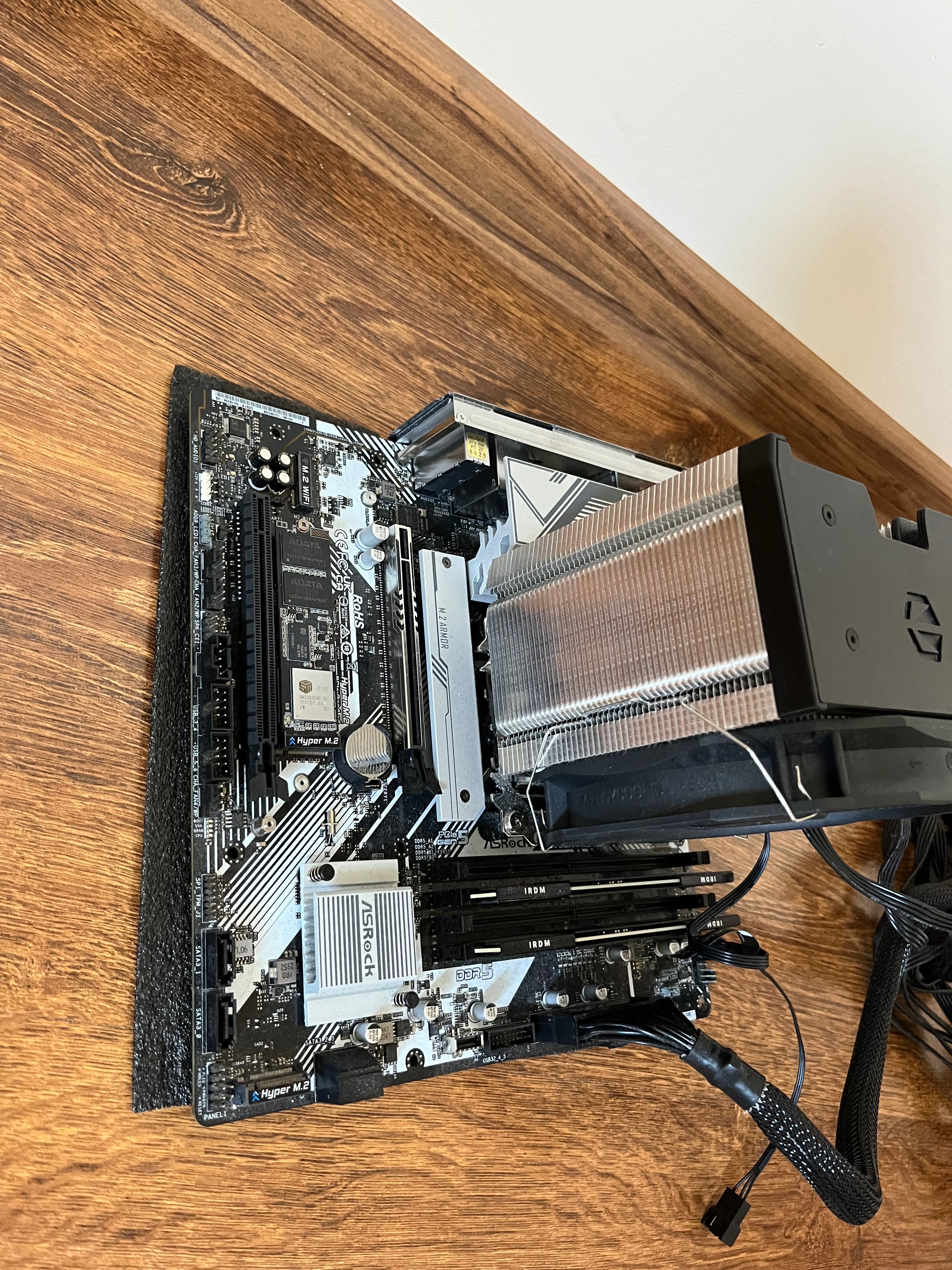 Zestaw komputerowy i5-14500 / 32GB DDR5 / 1TB SSD / B760 / 750W gold