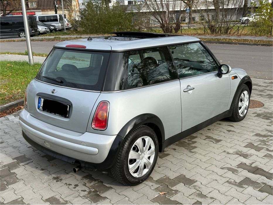 Ładny Mini Cooper 1wł skóra panorama tylko 190tys km