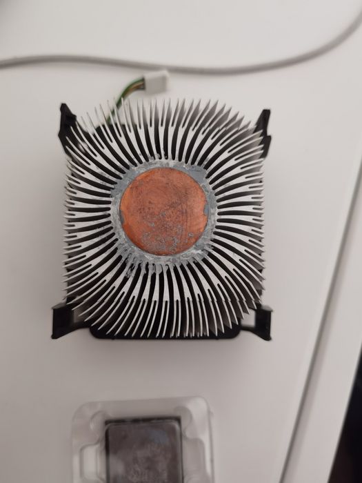 Intel Pentium 4   3.0 GHz + Condensador
