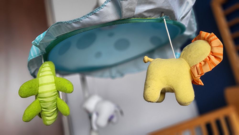 Karuzela na łóżeczko z projektorem Fisher Price 3w1. Zwierzaczki.