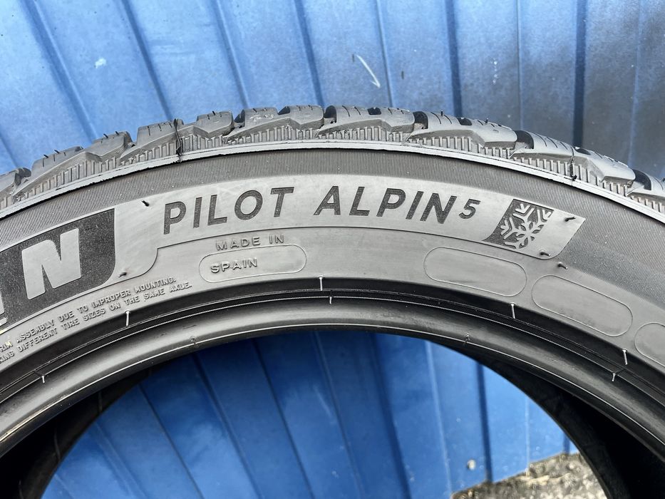 Зима 4шт Michelin Pilot Alpin 5 255/45 R18 225/50 R18