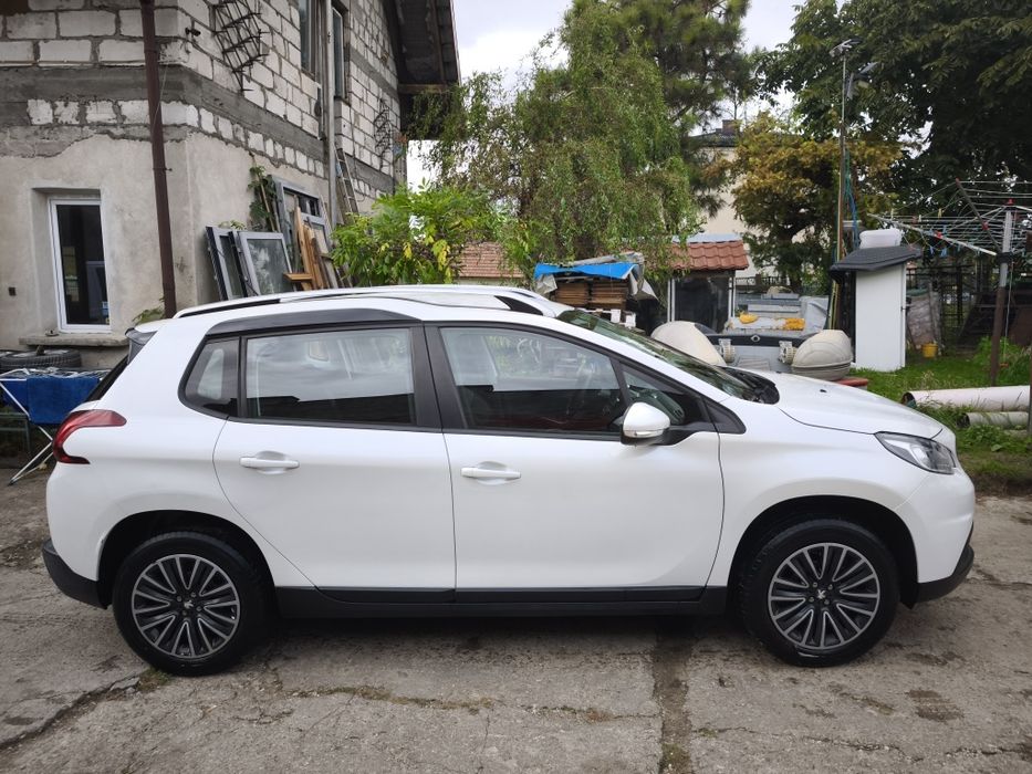 Peugeot 2008 pure tech (2018) 1.2 benzyna z polskiego salonu
