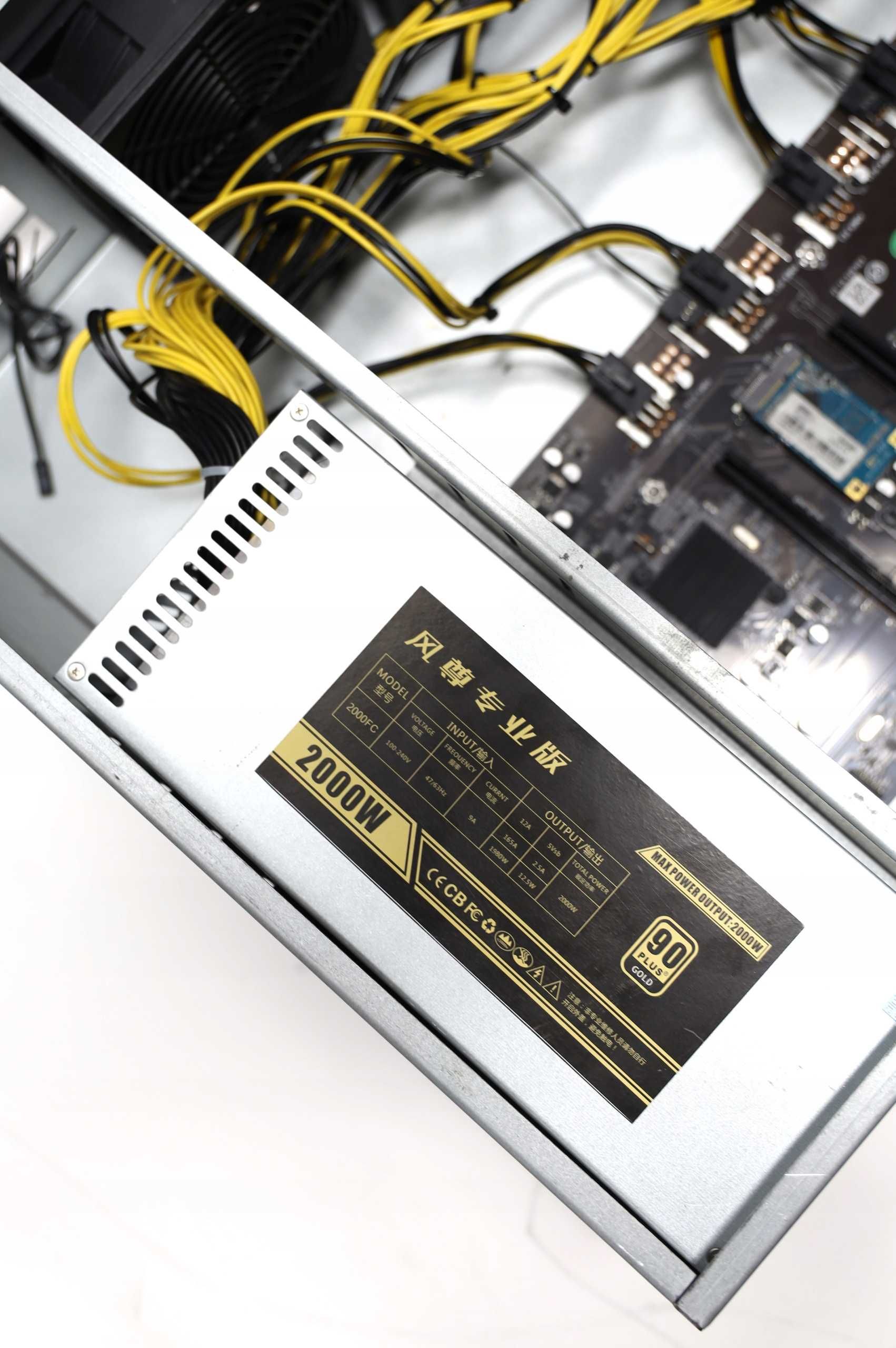 Obudowa koparki kryptowalut 8 kart graficznych BOX