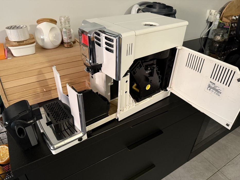 Ekspres Philips EP5331 LatteGO Biały