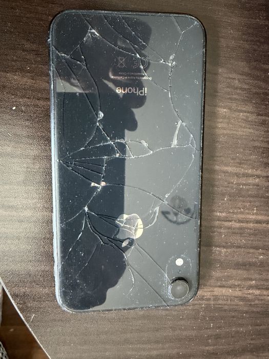 Sprzedam iPhonea XR 128 GB