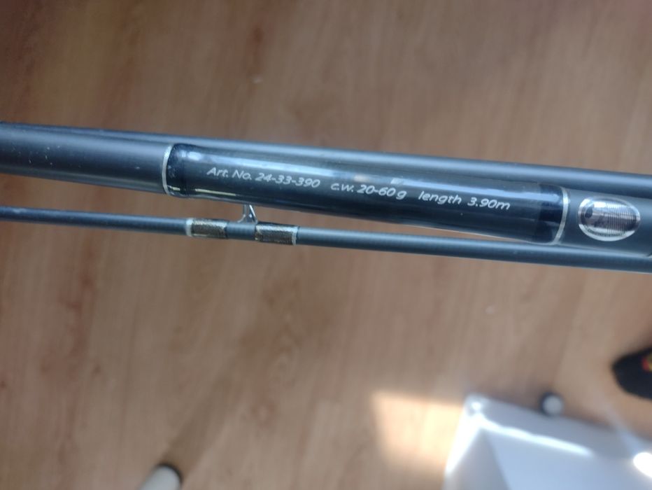 Kołowrotek okuma 8 000 z wędkami