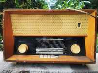 DIORA Romans radioodbiornik lampowy z lat 60.