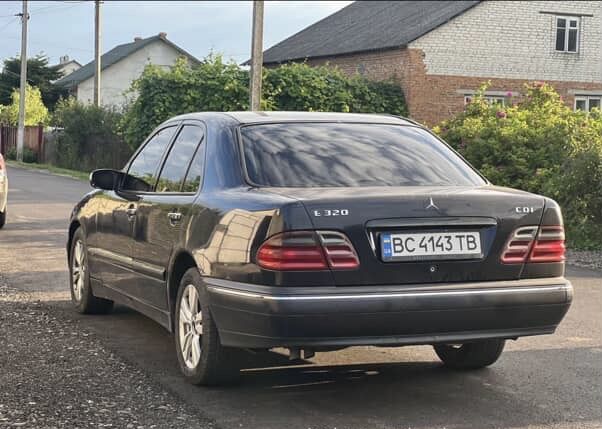 Мерседес 210W 3.2 дизель