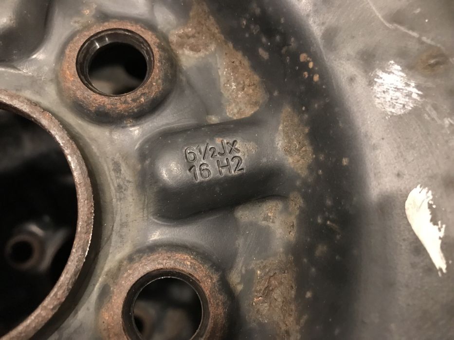 Opony zimowe BARUM  205/55 16 + felgi 5x100