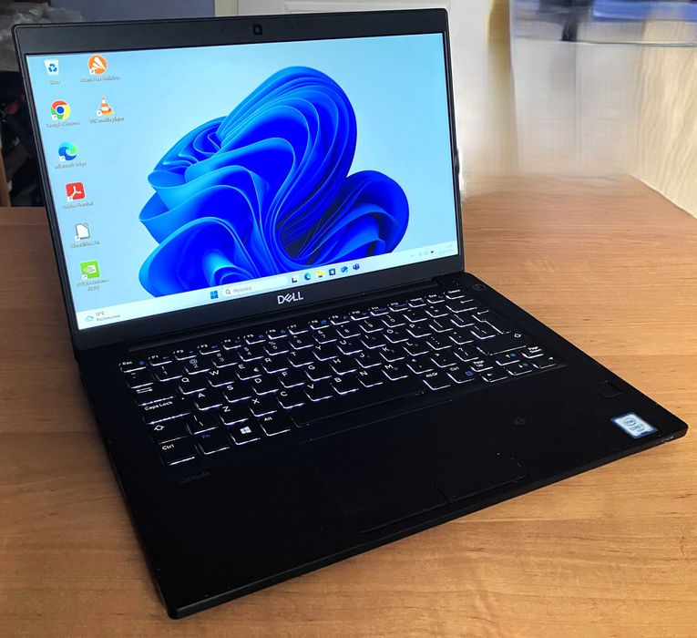 Laptop DELL 7380 Intel® Core™ i7 8GB 256GB NVMe USB-C™ LTE5G FHD Win11