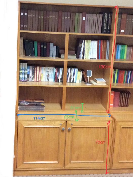 2 armários (estantes)  200x 114x 56cm