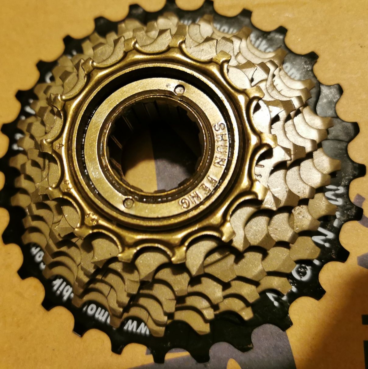 Wolnobieg 7-rzędowy pod system Shimano + łańcuch