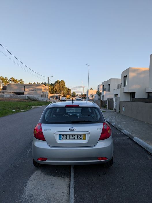 Kia Ceed 1.6 diesel como novo
