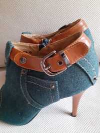 Buty damskie na obcasie, open top, jeans