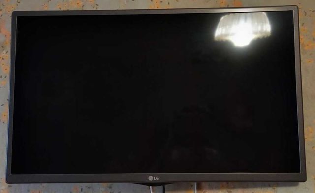 Телевізор LG 28LH491H smart TV