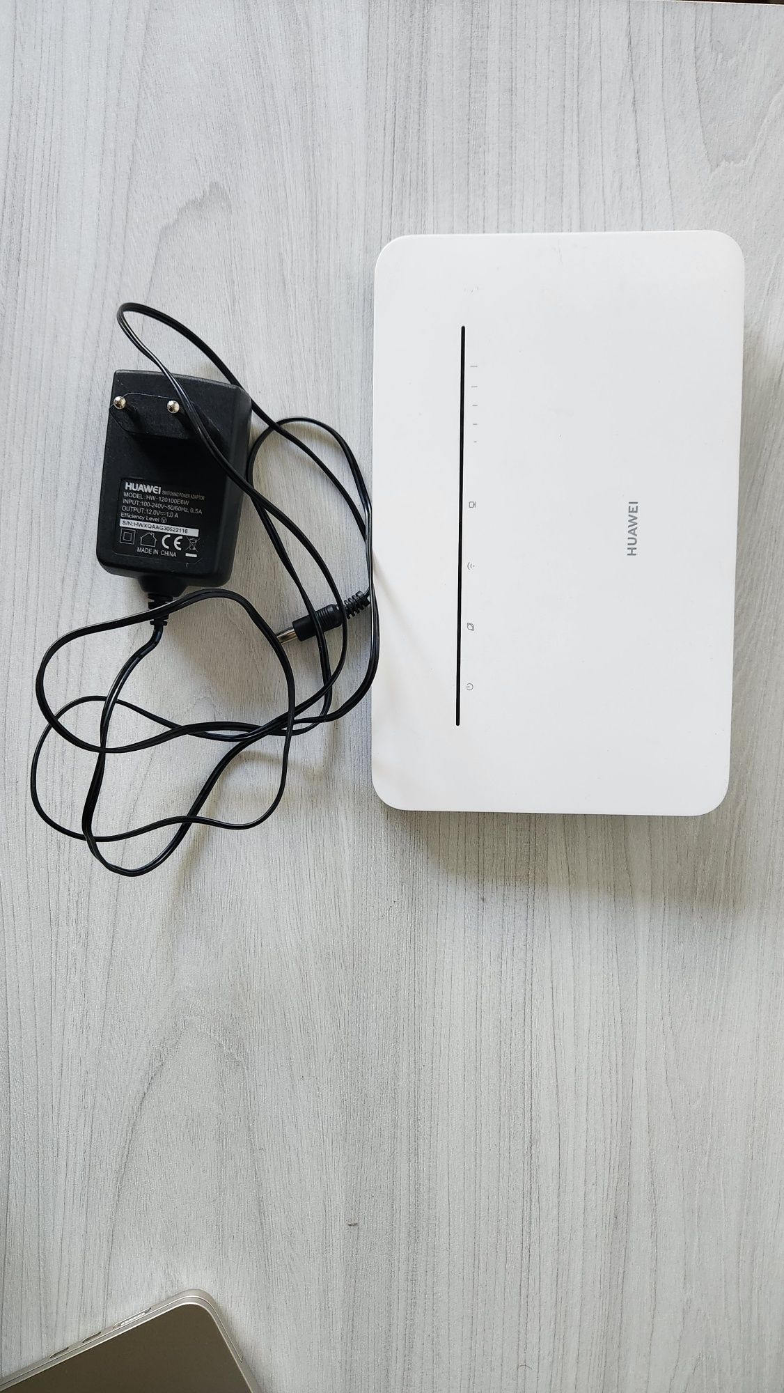 Роутер з SIM Huawei B535-232 Wi-Fi