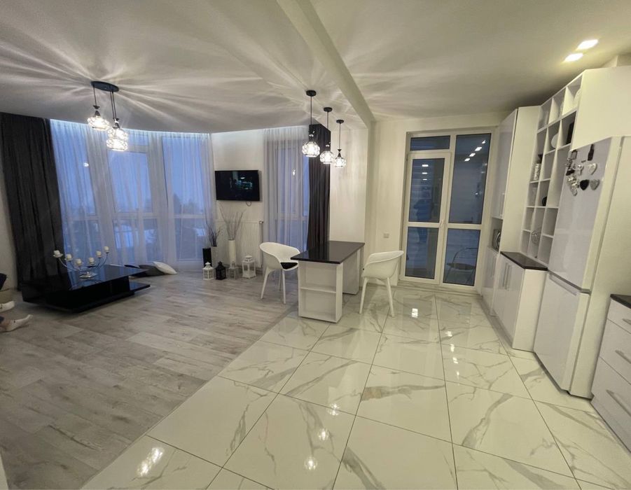 Є EcoFlow!ШИКАРНА 3-кім VIPновобуд(кухня-студія) О.ПЕТРИЩУКА(Суворова)