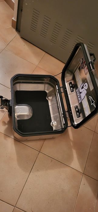 Top case Givi trekker