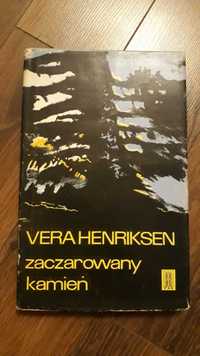 Zaczarowany Kamień Vera Henriksen