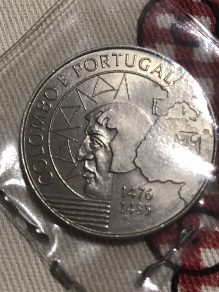 Moedas de 250, 200 e 100 escudos comemorativas