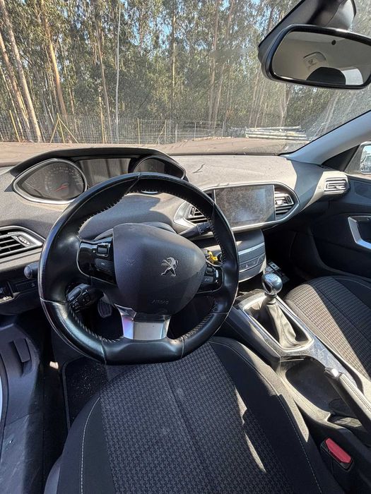 Peugeot 308 1.5 BlueHDI