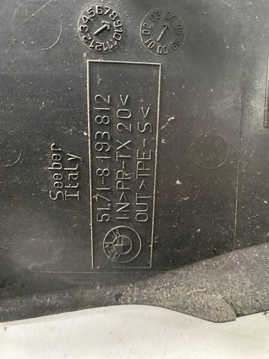 Krótkie nadkola trojkat nadkole lewe prawe bmw e46 sedan touring