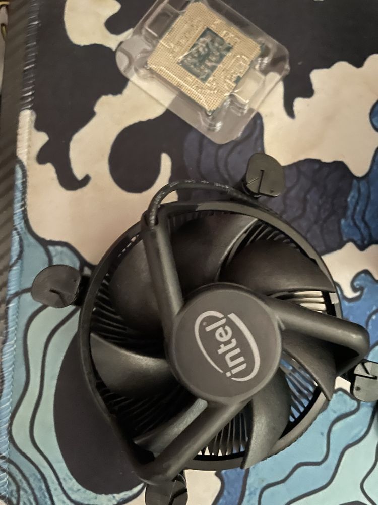 Vendo processador Intel(R) Core(TM) i7-11700F