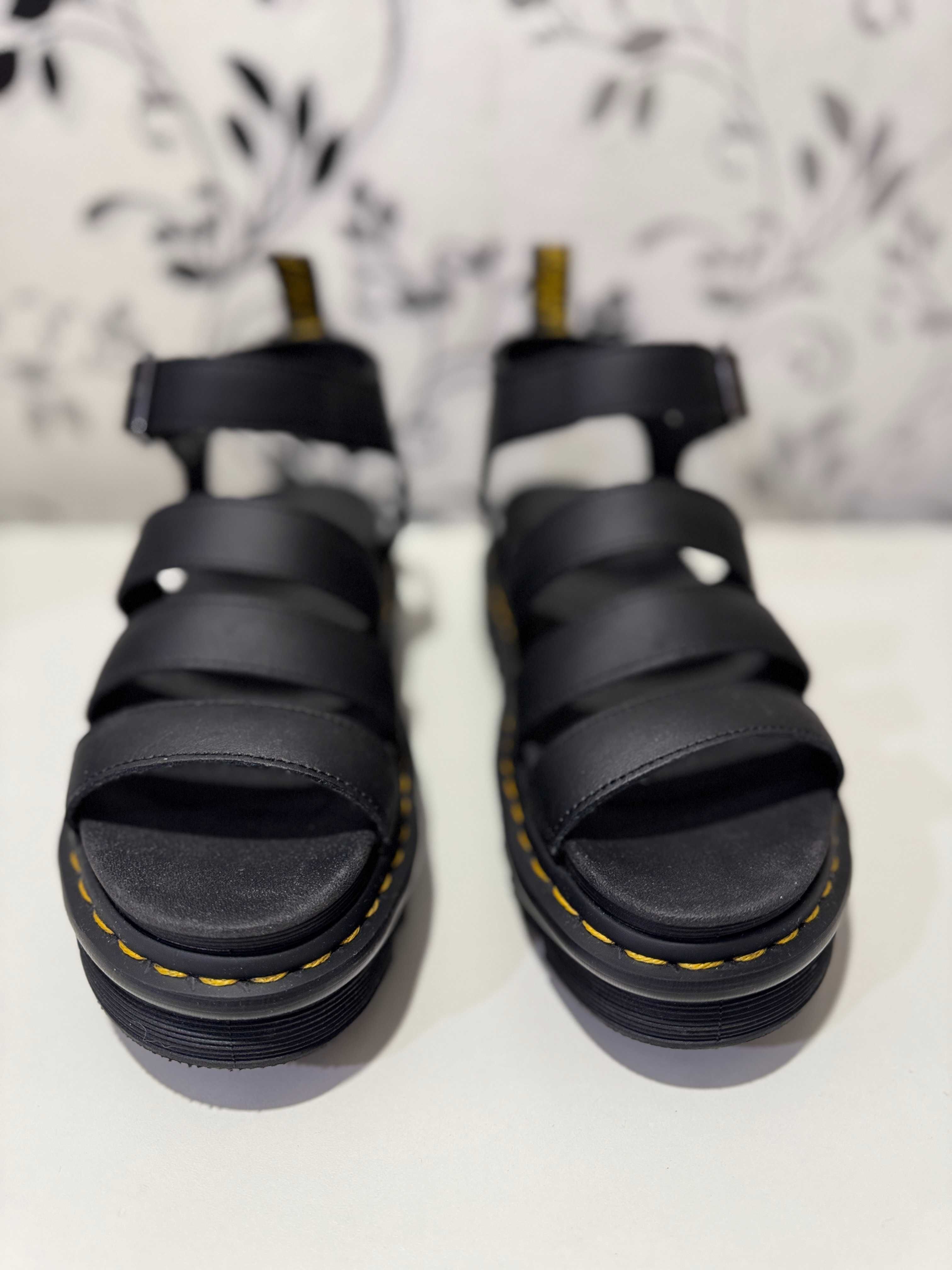 Босоніжки жіночі з натуральної шкіри Dr.Martens, 39р