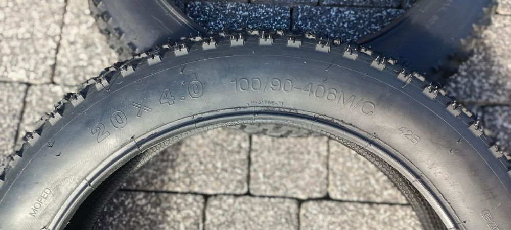 opony 20x4.0 jak nowe