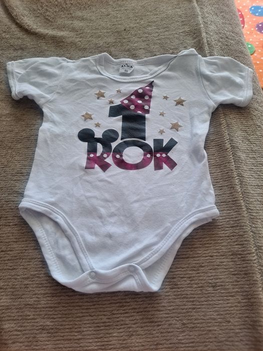 Mam już rok 1 rok lenka body i spodniczka