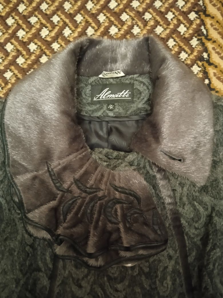 Женское пальто Almatti 50 размер