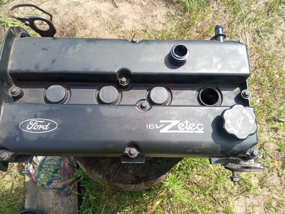 ГБЦ головка блока XS7G-6090-BB двигуна 1.8i бензин Zetec E 16v