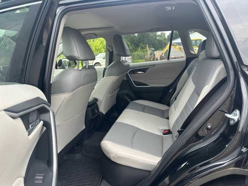 2021 Toyota RAV4 Hybrid XLE Premium