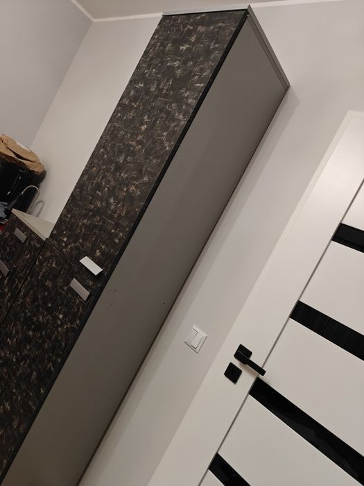 Szafka biurowa na segregatory i szuflady