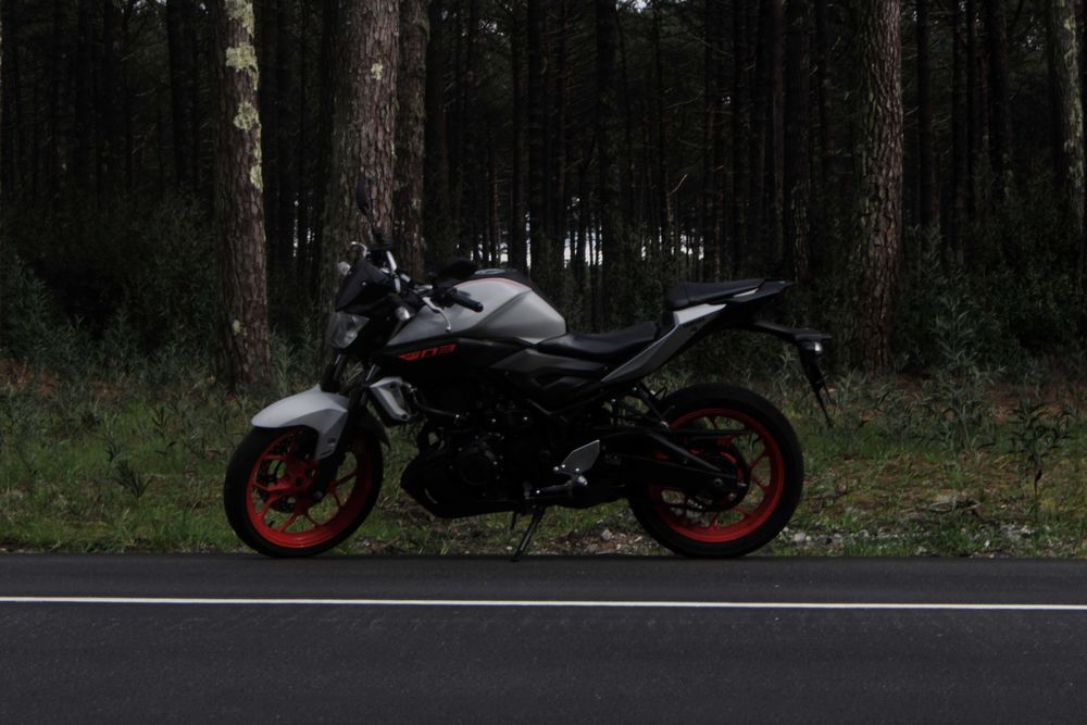 Yamaha MT 03 - 300cc