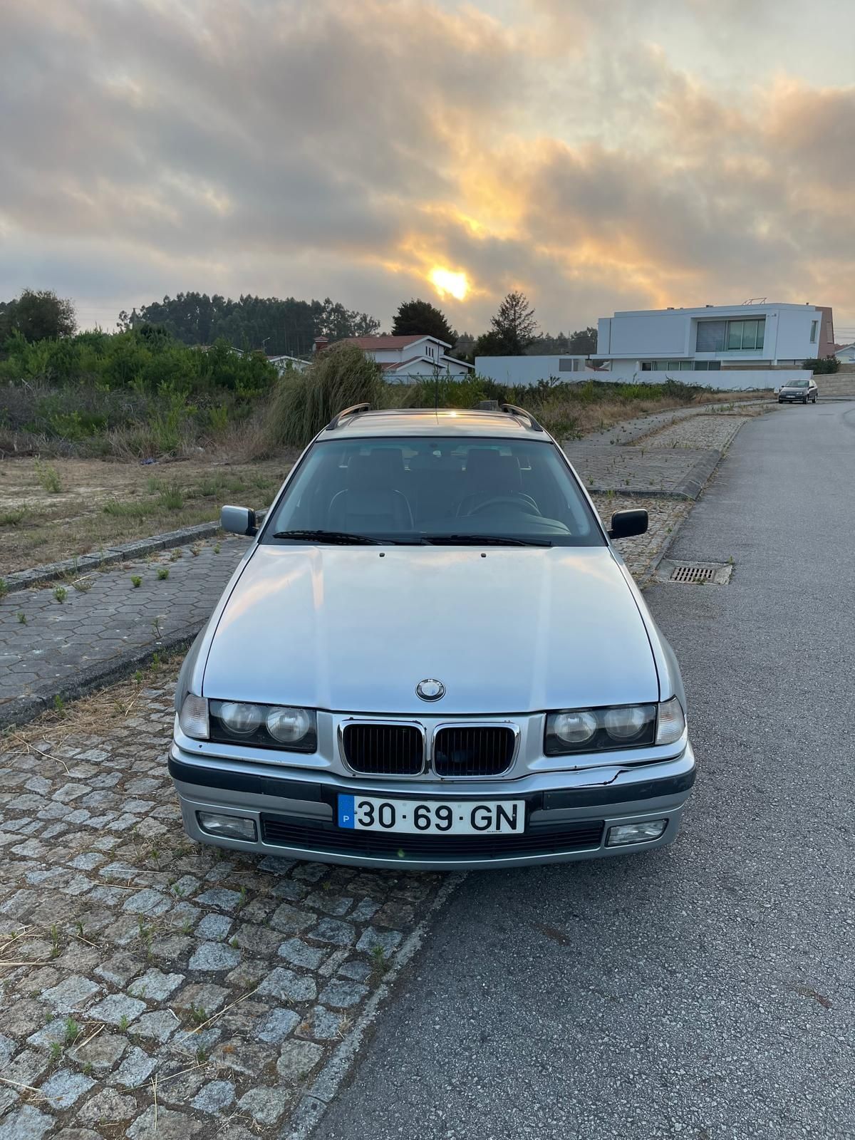 BMW 318 TDS Touring