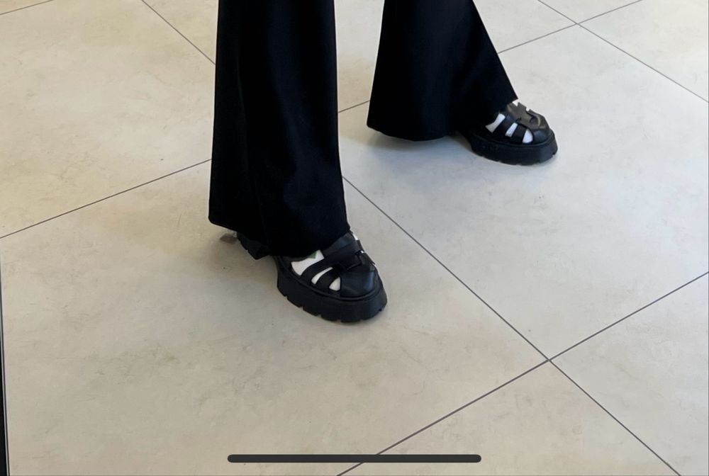 Босоніжки шкіряні Fashionista Inspo 37 розмір