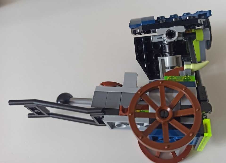 Lego Ninjago Smok mistrza Wu 70734
