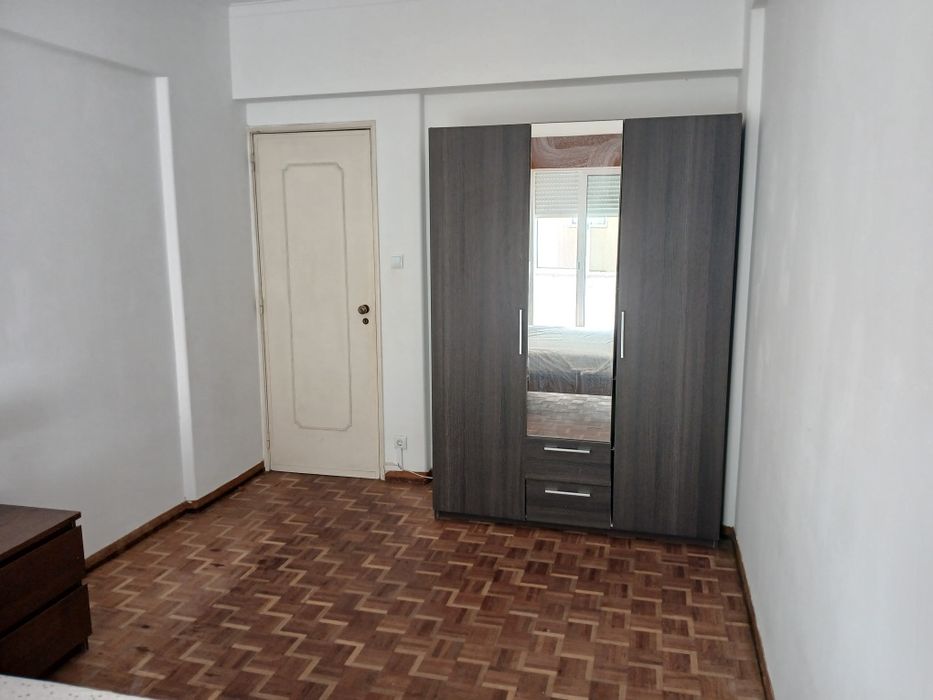 Quarto em arrenda