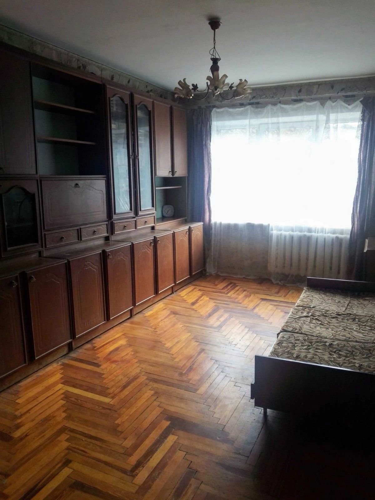 Продам 2х ком. кв-ру, Правый берег, ул. Михайлова 4/5