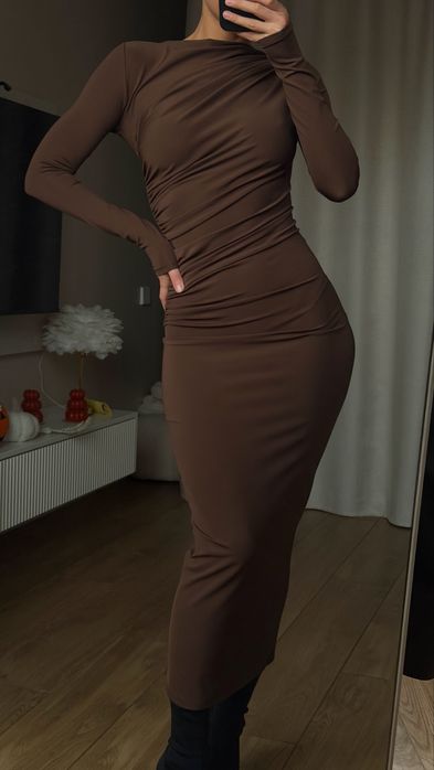 Довга Шоколадна сукня