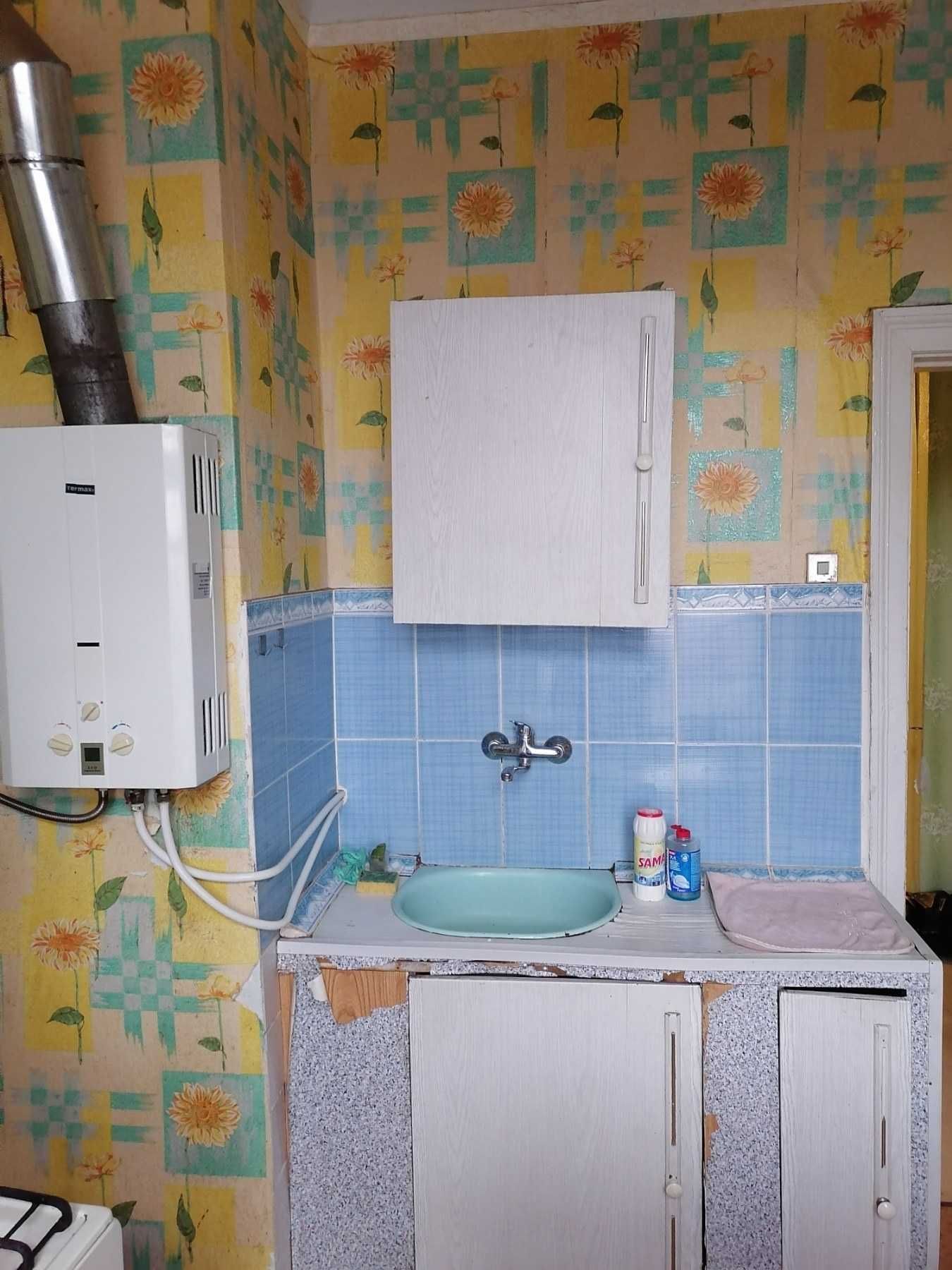 Продаж 2кім. квартири пл. Володимира Великого