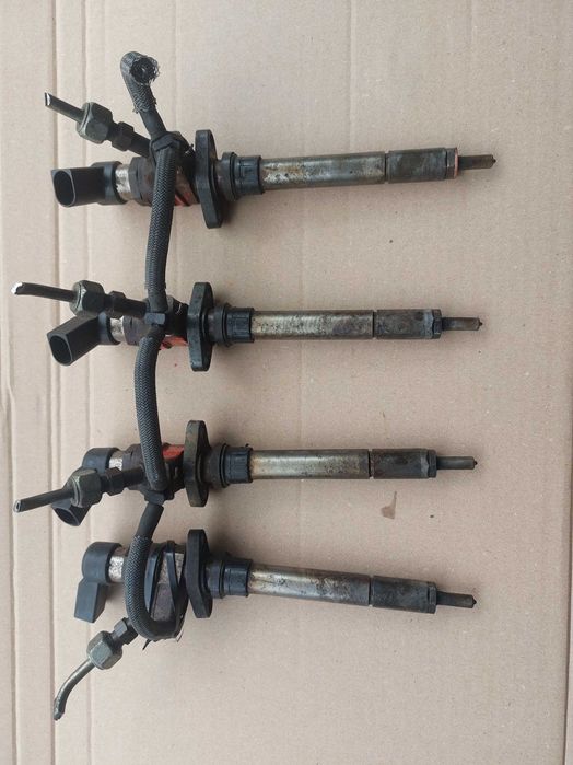 Wtryskiwacze kpl 4x Ford Mondeo mk4 S MAX Peugeot 2.0 TDCI 140km 580